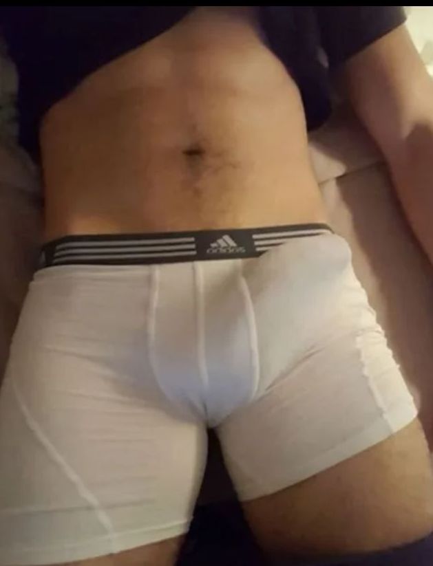 Индивидуалка Саша стройная сделает профессионально эротический массаж и позовет в гости в Район - Юго-Запад