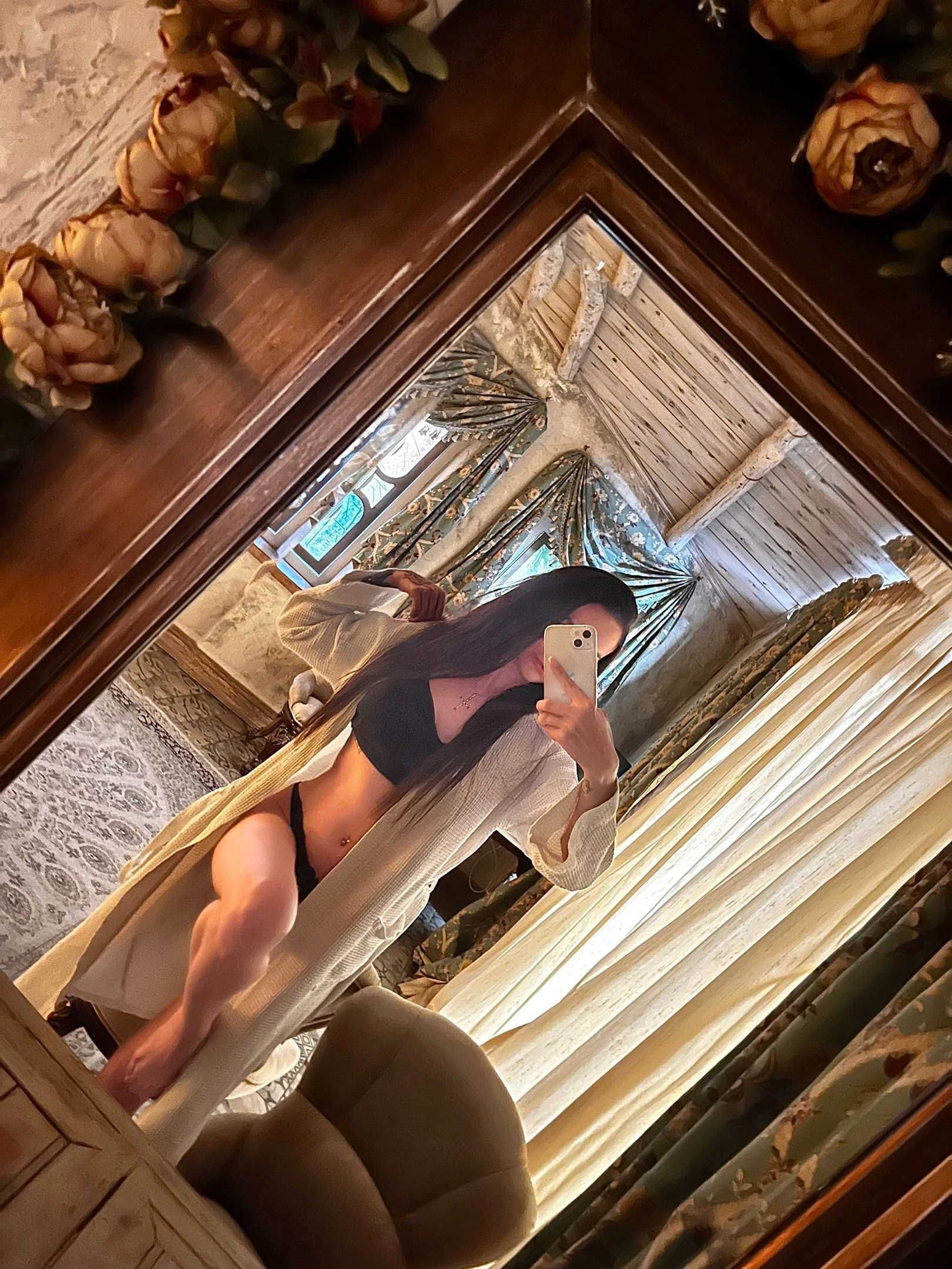 Путана Карина с 3 размером груди исполнит окончание на грудь и позовет в гости