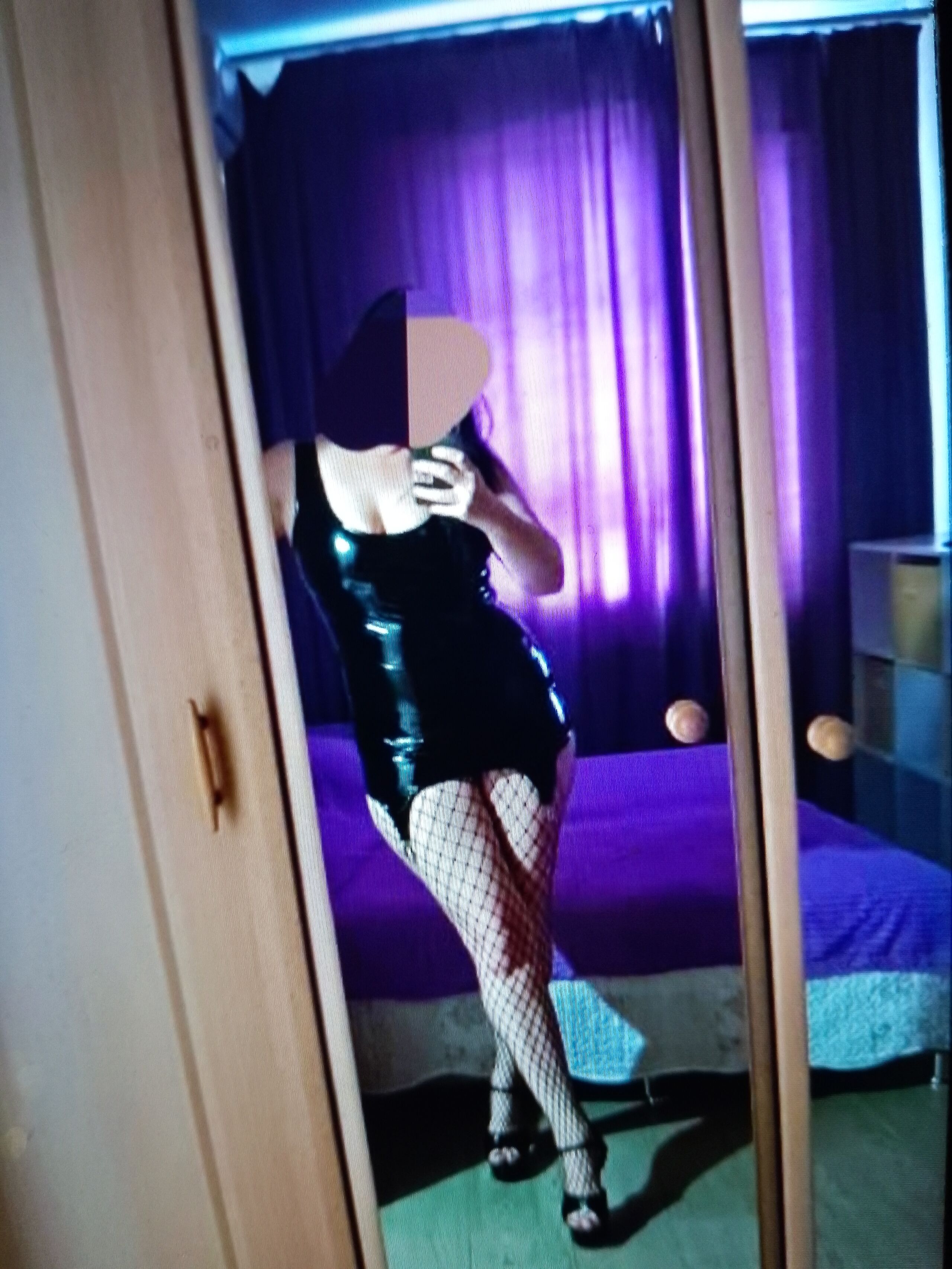 Девушка по вызову ГОСПОЖА ДОМИНА с 3 размером груди сделает профессионально фистинг анальный и примет у себя