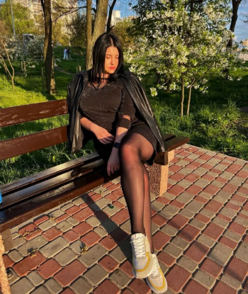 Путана ОЛЕНЬКА стройная сделает качественно есть подружка и позовет в гости