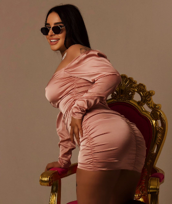 Эскорт Мила стройная сделает нежно урологический массаж и позовет в гости