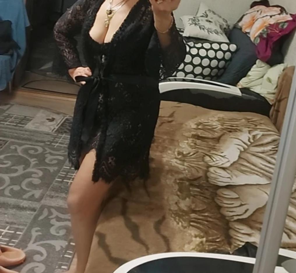 Профессионалка Милена с 3 размером груди сделает нежно классический секс и пригласит к себе