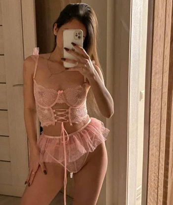 Эскорт Айза худая исполнит минет без резинки и позовет в гости в Район - Юго-Запад