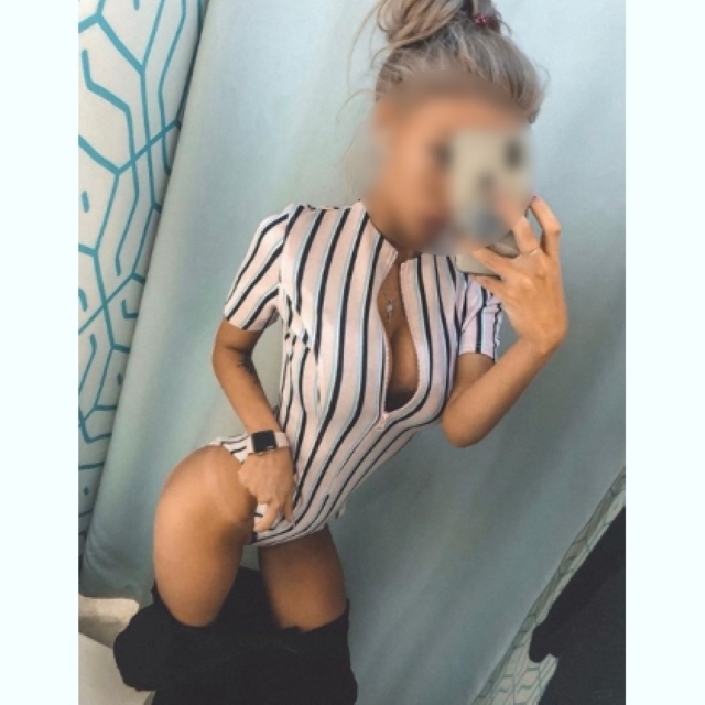 Девочка Лера с 2 размером груди подарит фетиш и позовет в гости в Район - Центр