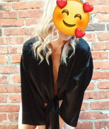 Индивидуалка Ника на фото я с 2 размером груди сделает с удовольствием трамплинг и пригласит к себе