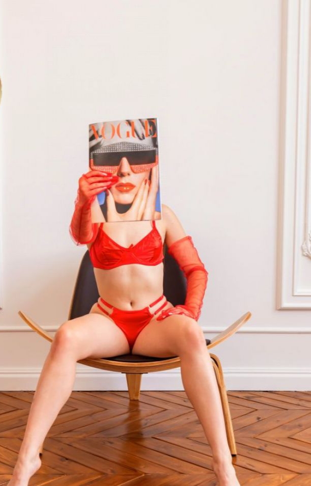 Шлюха Камила стройная сделает качественно окончание на грудь и пригласит к себе