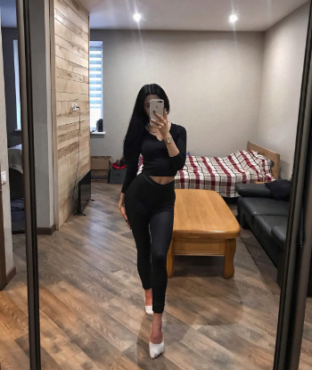 Шлюха АРИАНА стройная сделает профессионально расслабляющий массаж и примет у себя