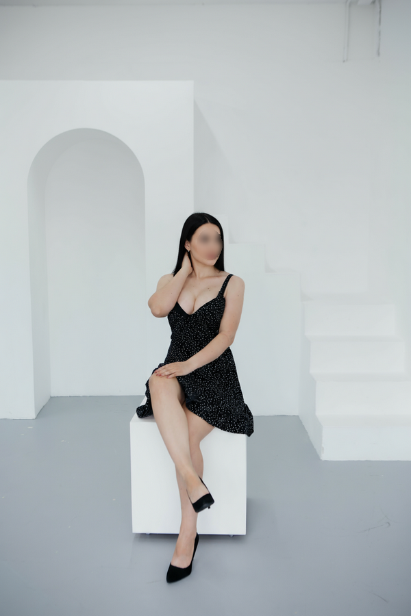 Шлюха Дашуля с 3 размером груди сделает профессионально массаж не профи и примет у себя в Район - Юго-Запад