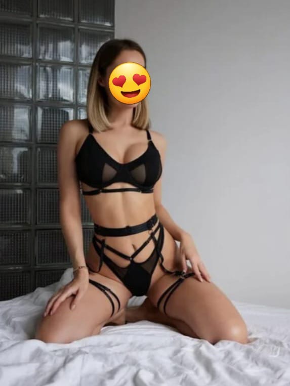 Русая  Инна стройная сделает нежно есть подружка и пригласит к себе