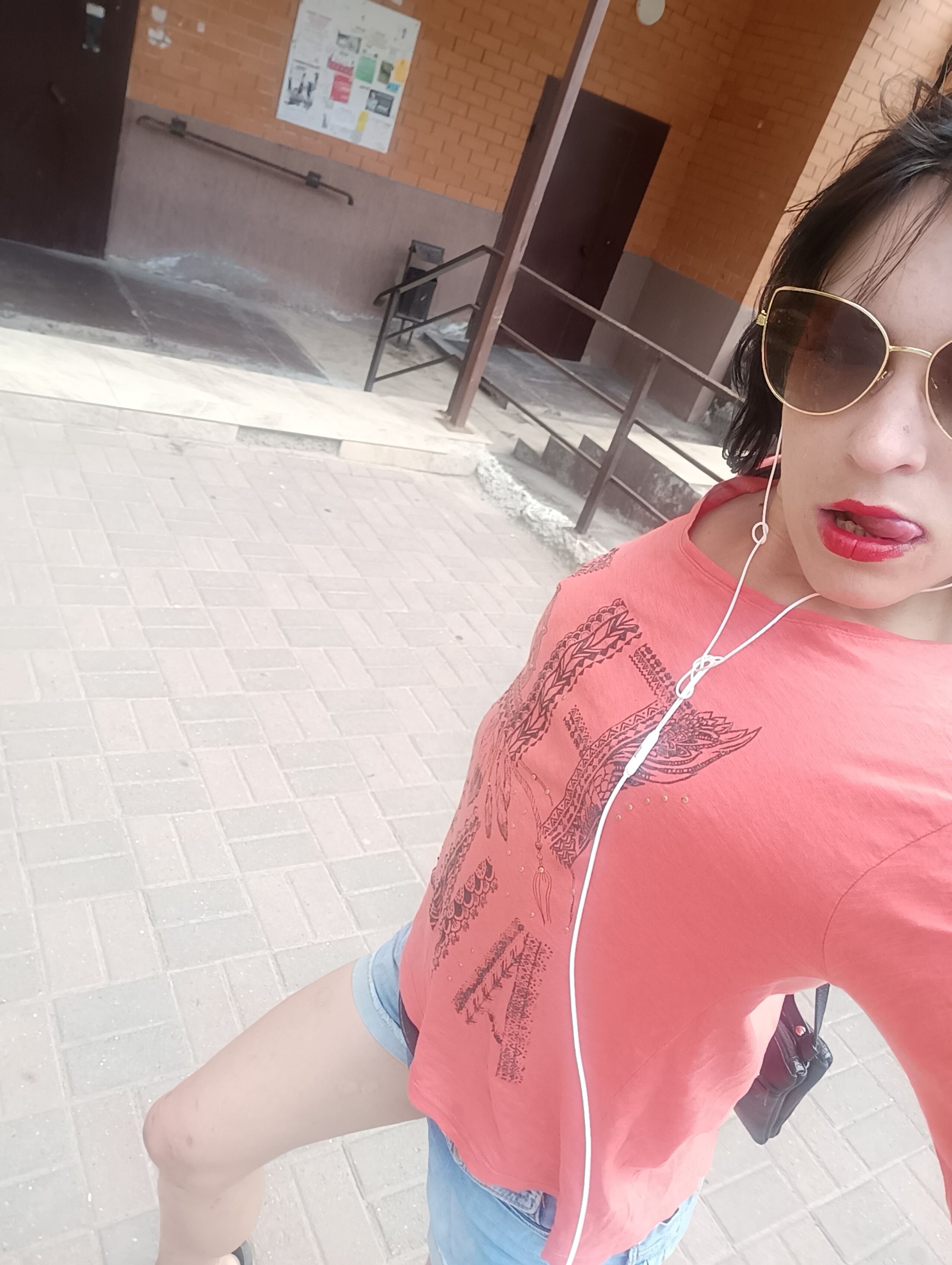 Эскорт Рита стройная исполнит лесбийский секс и примет у себя в Район - Октябрьской улицы