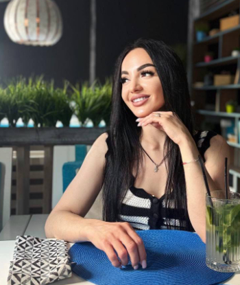 Девушка МИЯ REAL PHOTO с 2 размером груди сделает качественно расслабляющий массаж и примет у себя в Район - Центр