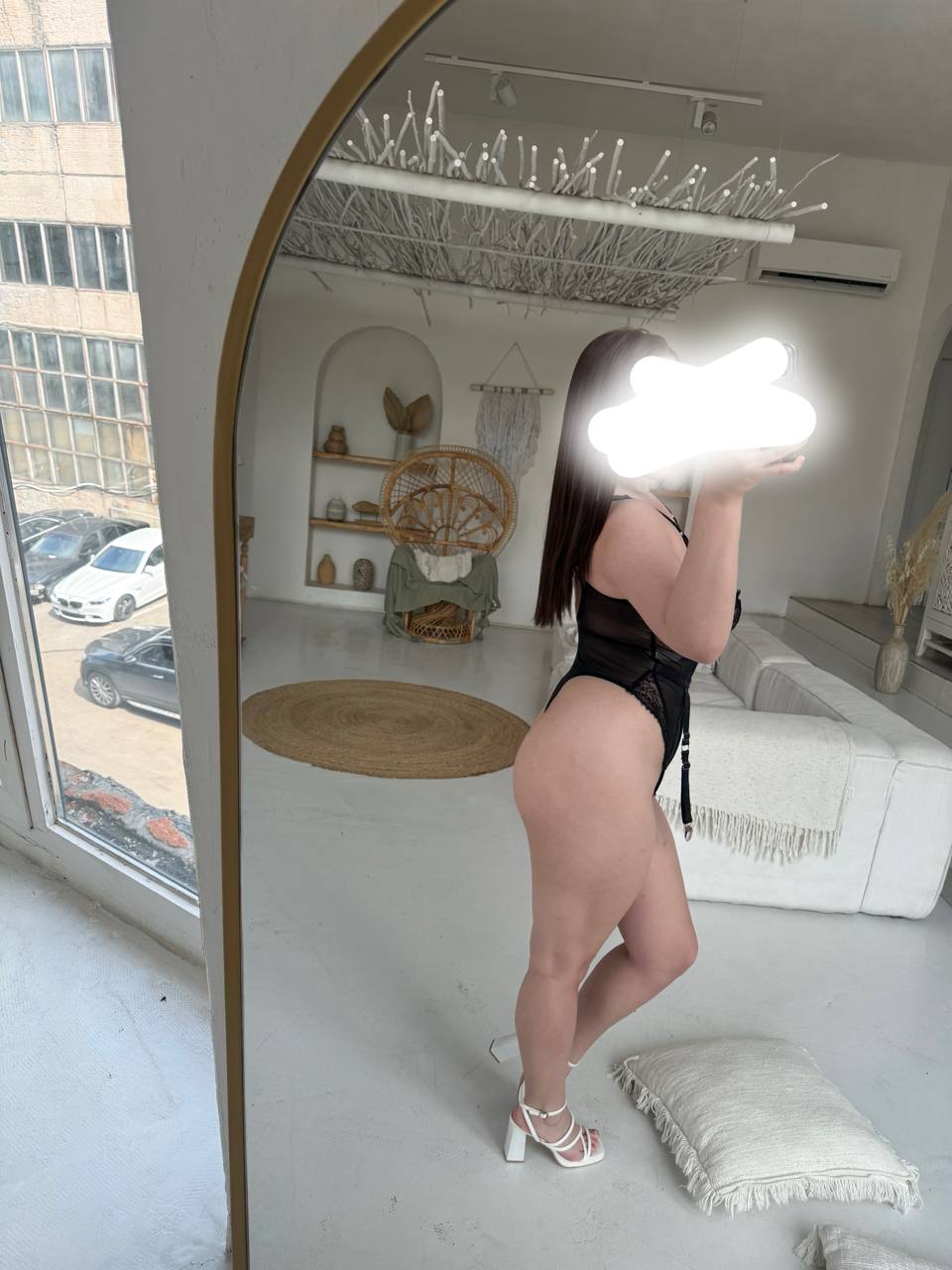 Массажистка Регина с 3 размером груди исполнит минет без резинки и пригласит к себе