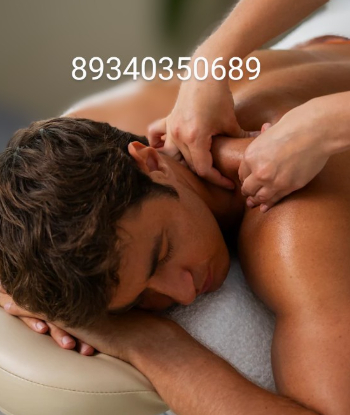 Массажистка Массажистка транси 23 лет сделает профессионально массаж профи и примет у себя в Район - Юго-Запад