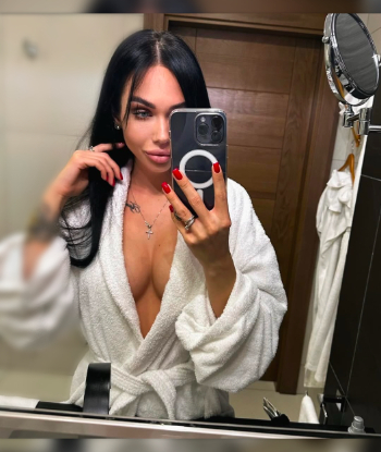 Девушка по вызову АНГЕЛИНА 25 лет сделает профессионально классический секс и пригласит к себе