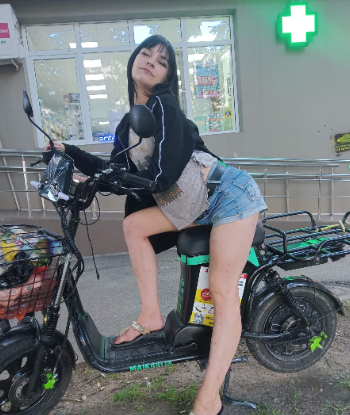 Брюнетка Маргарита 25 лет подарит окончание на грудь и пригласит к себе