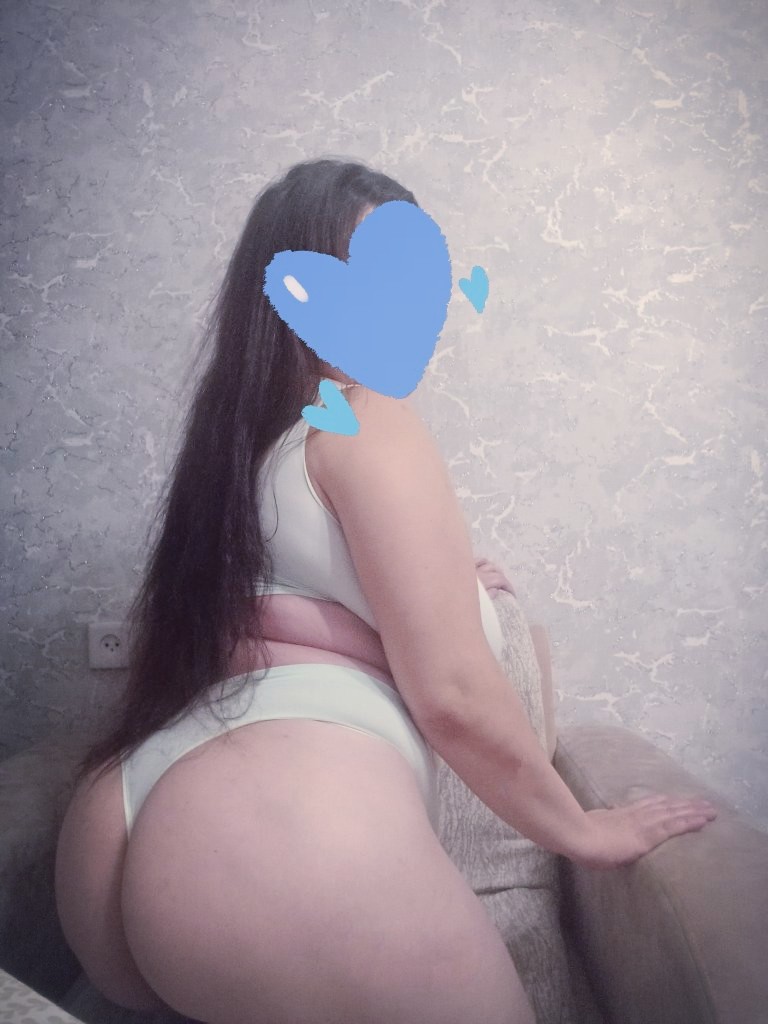 Девушка Карина Массаж спортивная сделает профессионально минет без резинки и пригласит к себе в Район - Северо-Запад