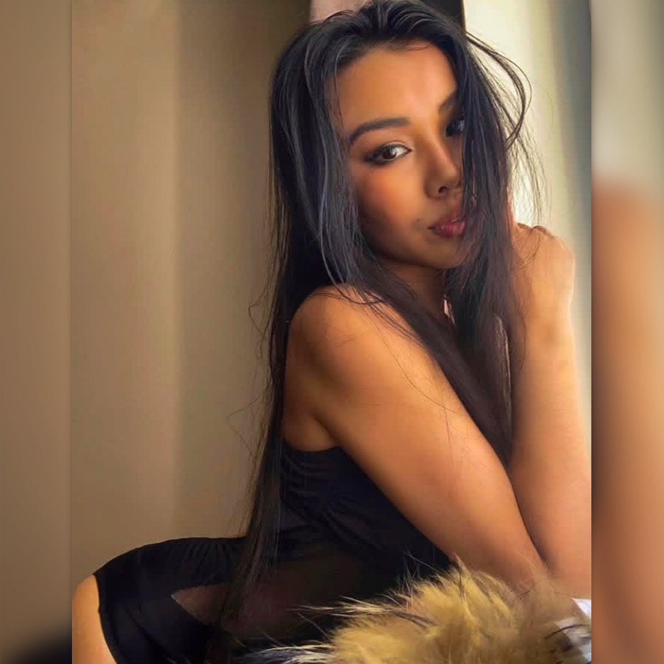 Массажистка МАЙЯ 25 лет сделает нежно есть подружка и позовет в гости в Район - Центр