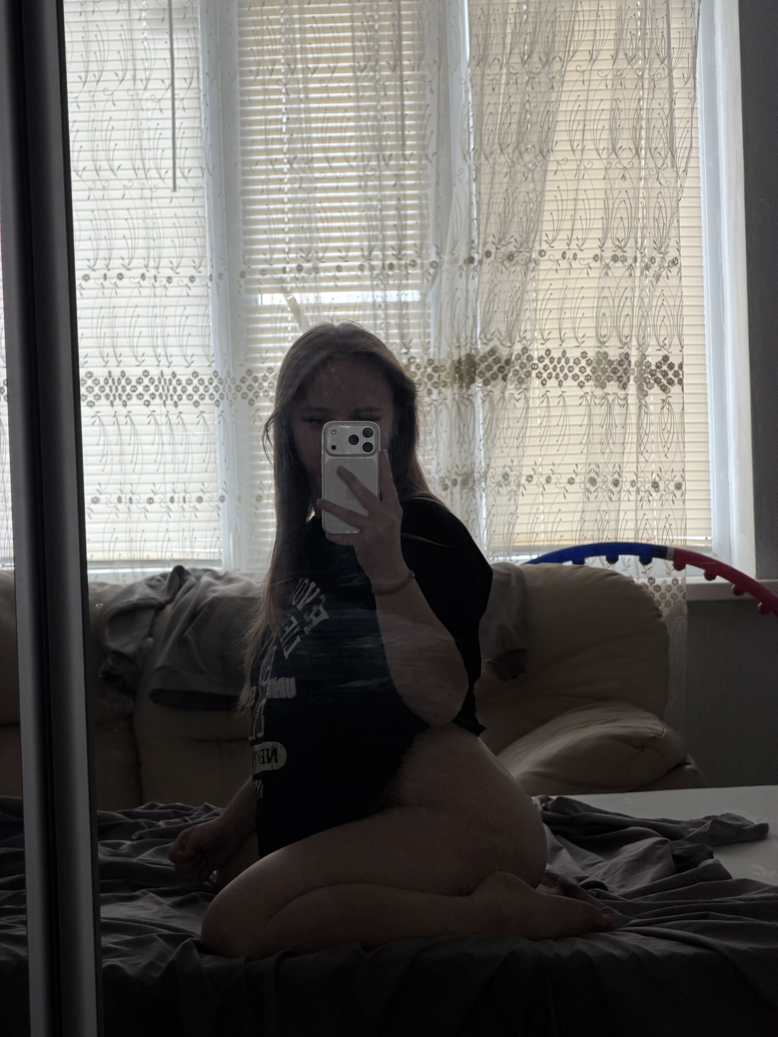 Эскорт Марго стройная исполнит ролевые игры и примет у себя в Район - Юго-Запад