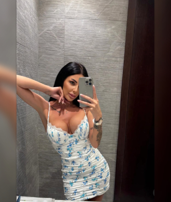 Девушка ГЕЛЯ V I P стройная сделает профессионально расслабляющий массаж и примет у себя в Район - Центр