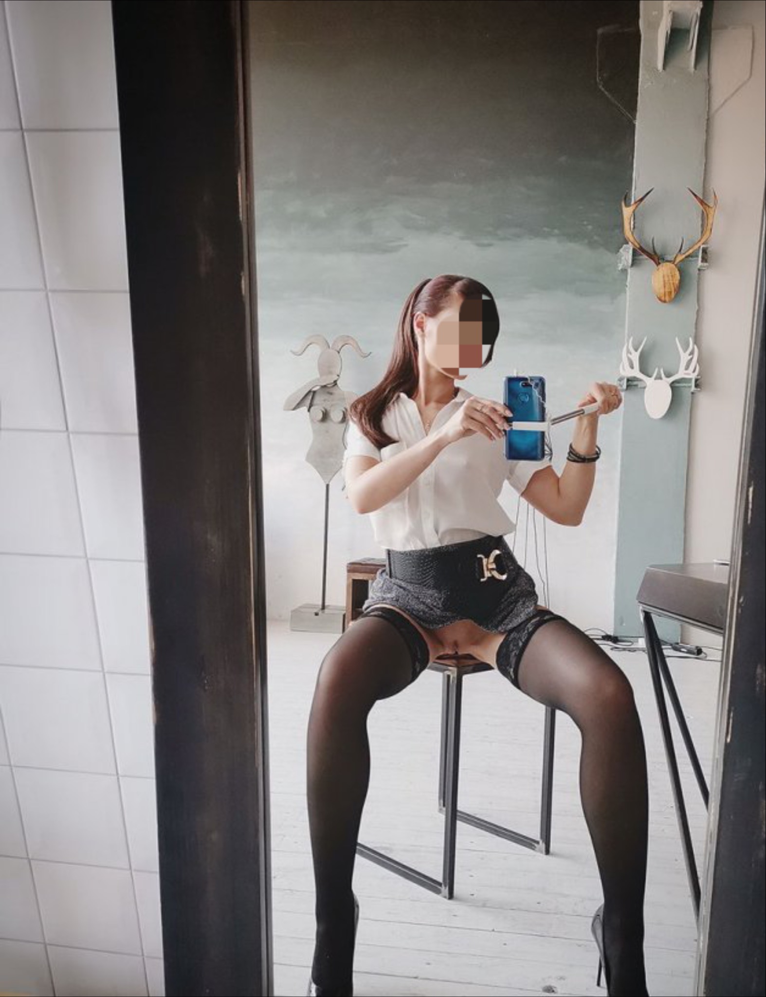 Шатенка Вераника массаж.проф 22 лет подарит расслабляющий массаж и примет у себя