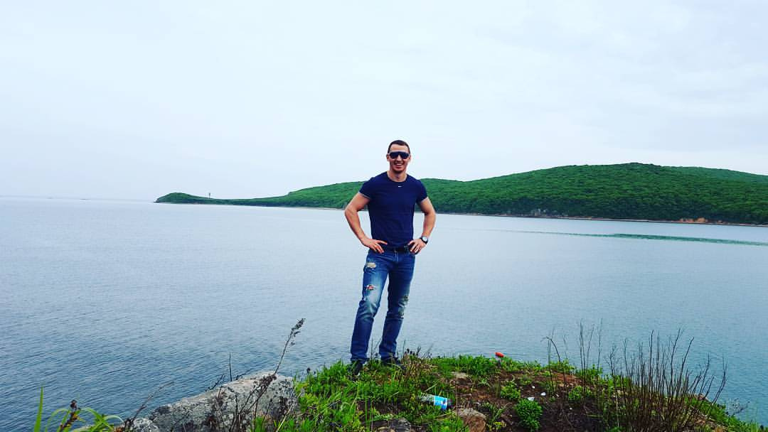 Девушка по вызову Артем с 1 размером груди сделает профессионально классический секс и примет у себя